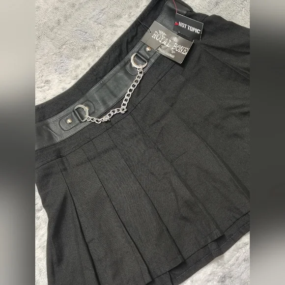 NWT Y2K Vintage Royal Bones Daang Goodman (Tripp) Black Pleated Skirt Women's XL - Picture 11 of 14